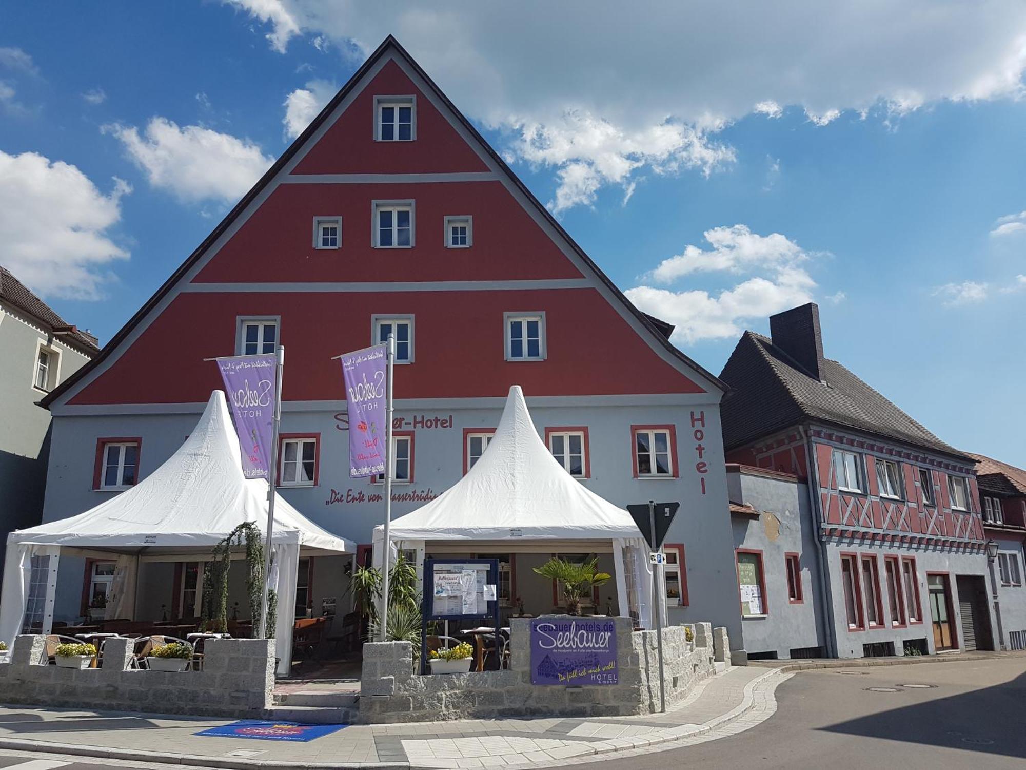 Seebauer-Hotel Die Ente Von Wassertruedingen ภายนอก รูปภาพ